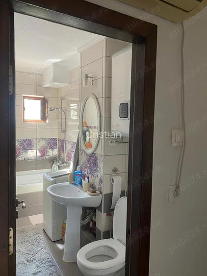 Apartament 2 camere, 55 mp utili, Str. Independen?ei nr. 51, etaj 3 Apartament 2 camere, 55 mp utili, Str. Independen?ei nr. 51, etaj 3