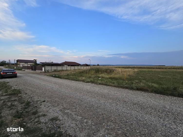 Teren de vanzare - 572 m2 - 6