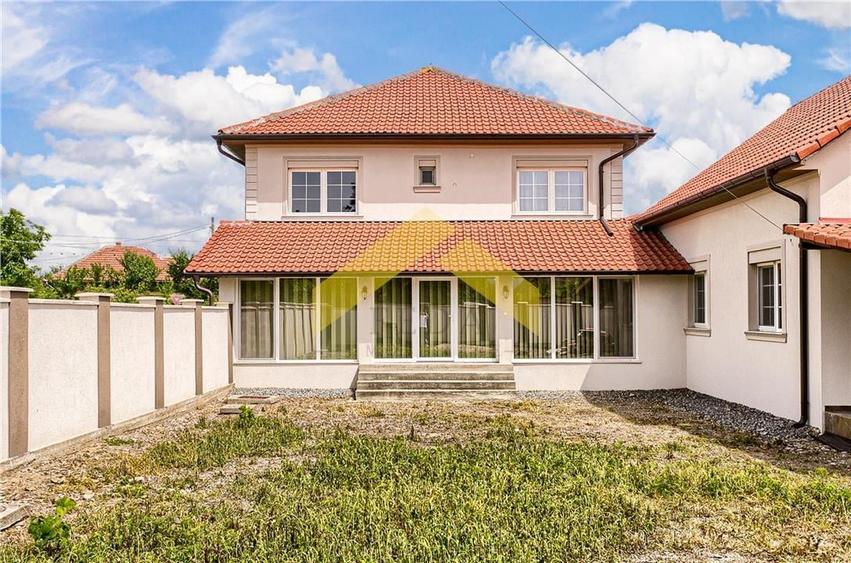 Casa noua de vanzare orasul Ineu - 17