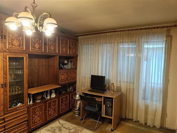 Apartament 2 camere Semidecomandat Emil Racovita - Straduintei - 1