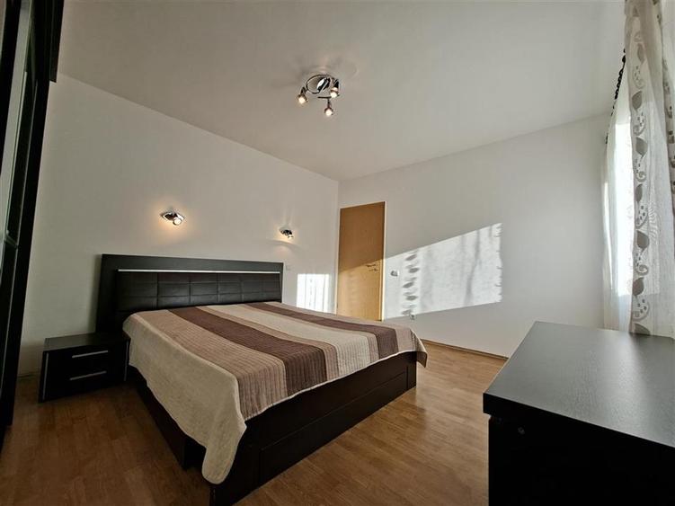 Apartament modern 4 camere 2 balcoane 2 bai garaj Zona Strand - 8
