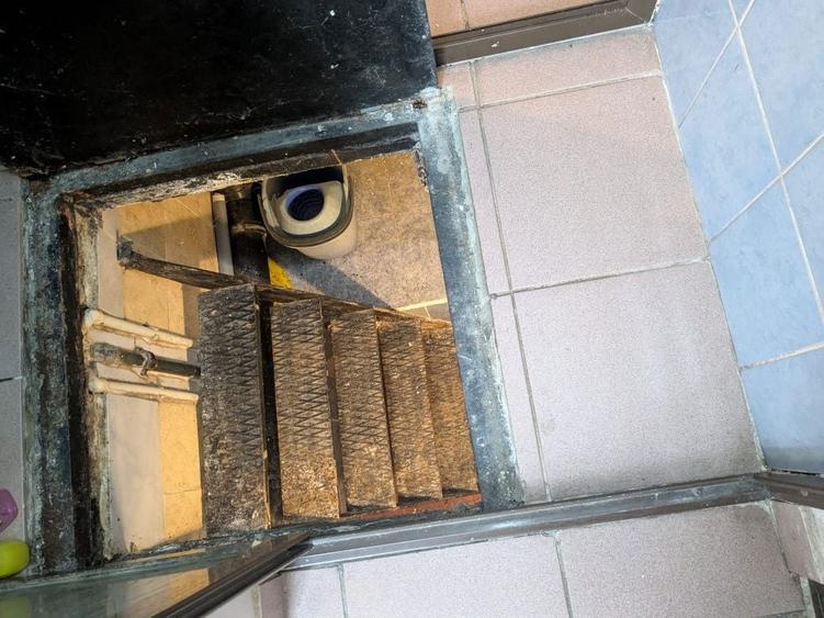 Spatiu comercial de inchiriat sau de vanzare - 10