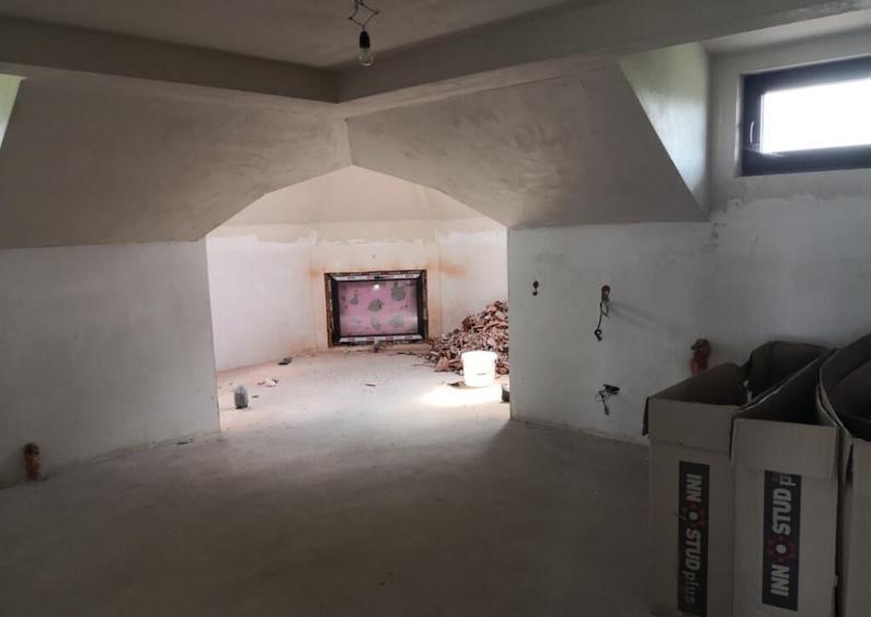 Casa P+1+M, 370 mp, teren 70 ari, Livezile, la 9 km de Bistri?a - 4