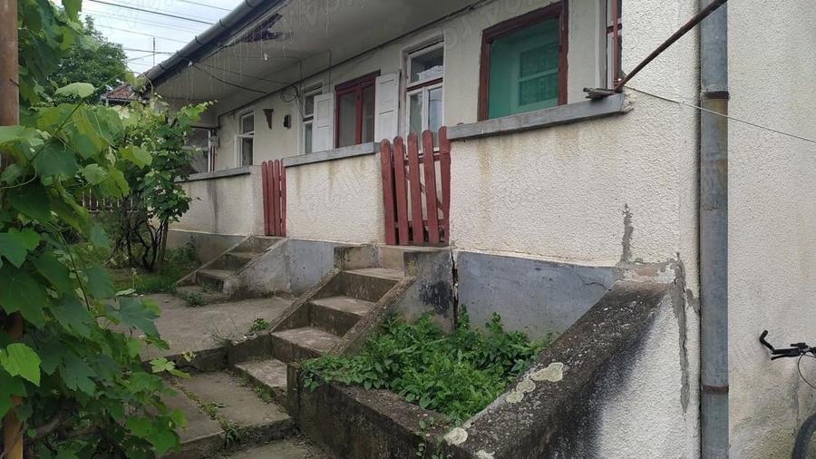 Vand casa la ?ara - 8