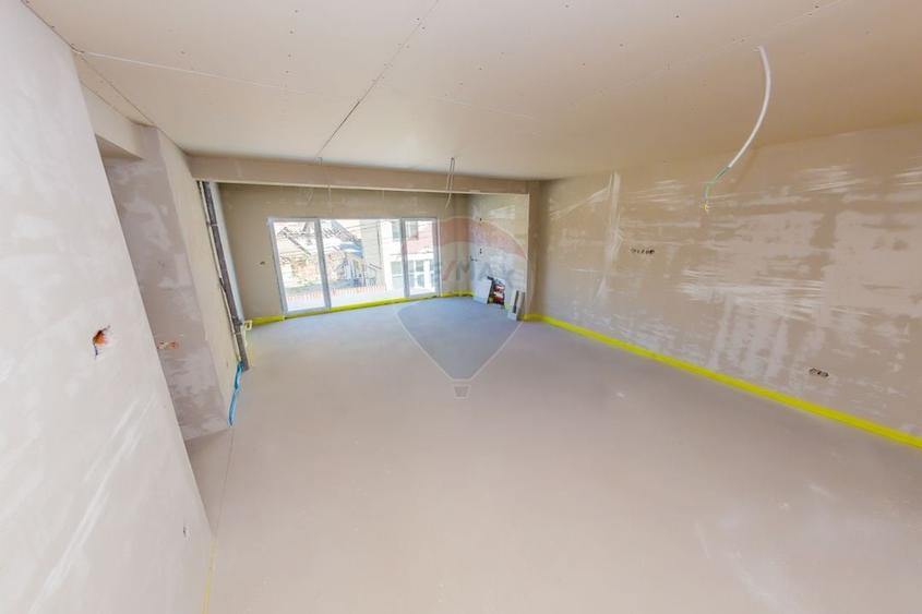 BLOC NOU- Centrul Vechi - apartament cu parcare - 3