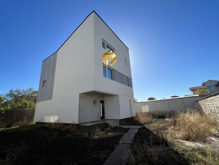 Vila Individuala P+1+M Spatioasa - 350mp Teren - str Martha Bibescu - 2