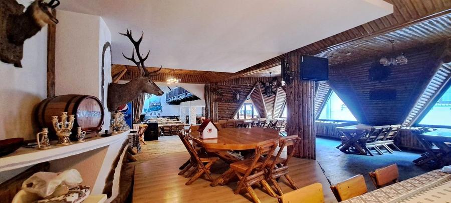 Pensiune deosebita, locuri de cazare, restaurant, pizzerie si spatii comerciale - 11