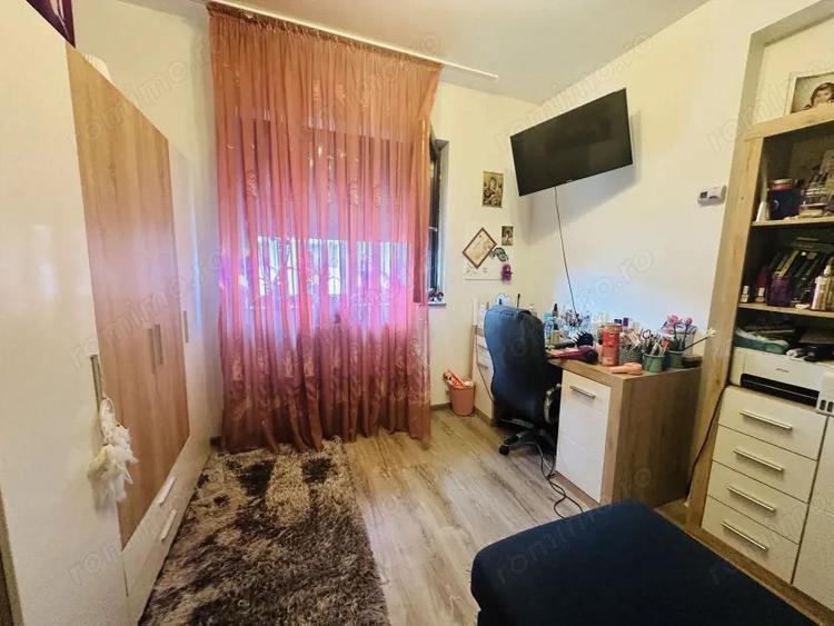 Casa superba cu 3 camere ?i curte langa ?coala Petru Rare? - 4