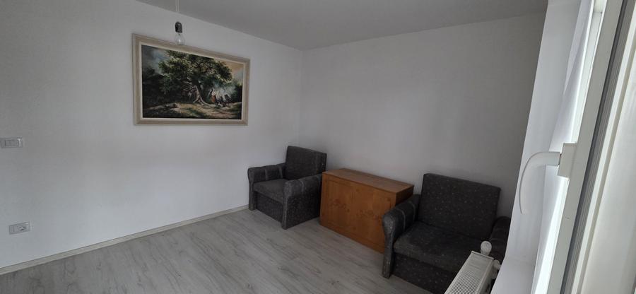 Inchiriez apartament 3 camere , Bd. Longinescu - Focsani - 8