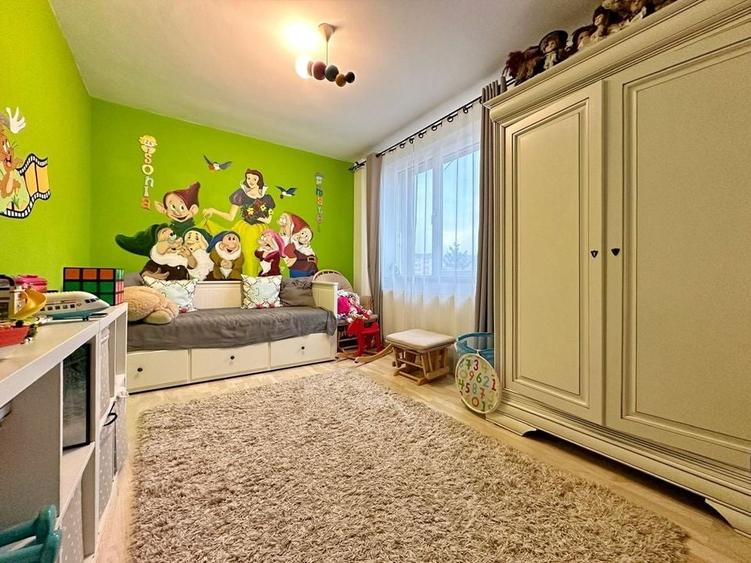 Apartament cu Structura Generoasa si Priveliste Deosebita - 9