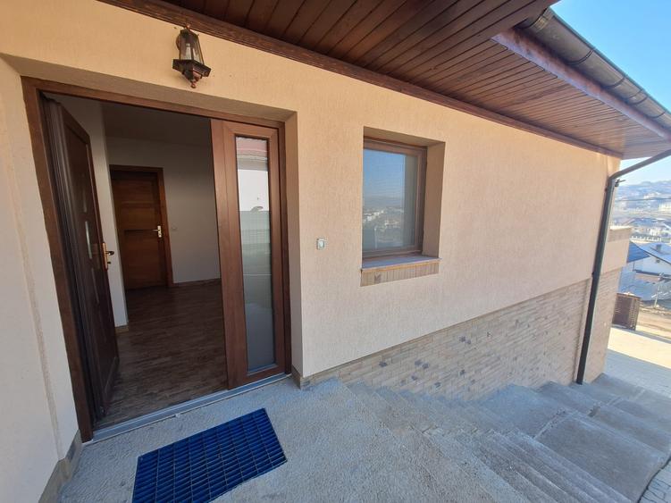 Casa de vanzare Apahida,teren 798mp,suprafata utila 170 mp,pret 280 000 euro. - 35