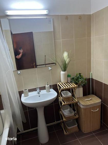 Persoana fizica, inchiriez apartament 2 camere - 1
