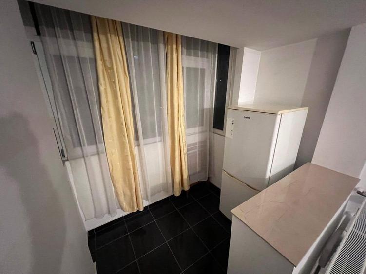 Inchiriez garsoniera str Herta nr 20 Bucuresti S2 - 7