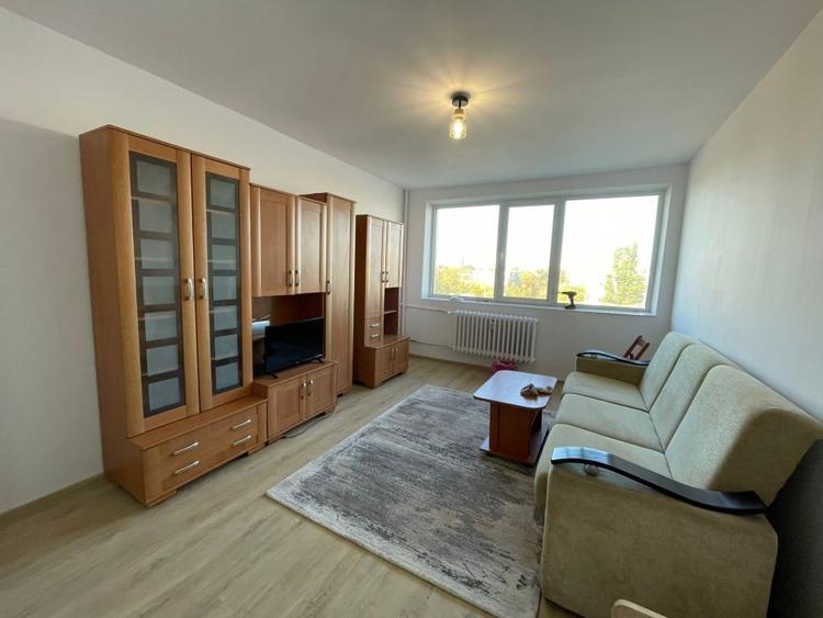 Garsoniera-Podu Ros-Socola-etaj intermediar - 2