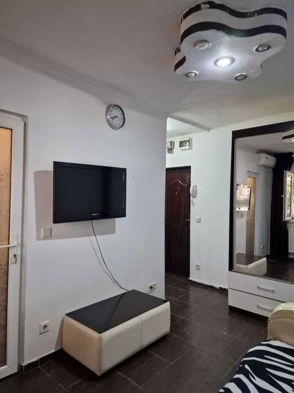 Inchiriez garsoniera - 6