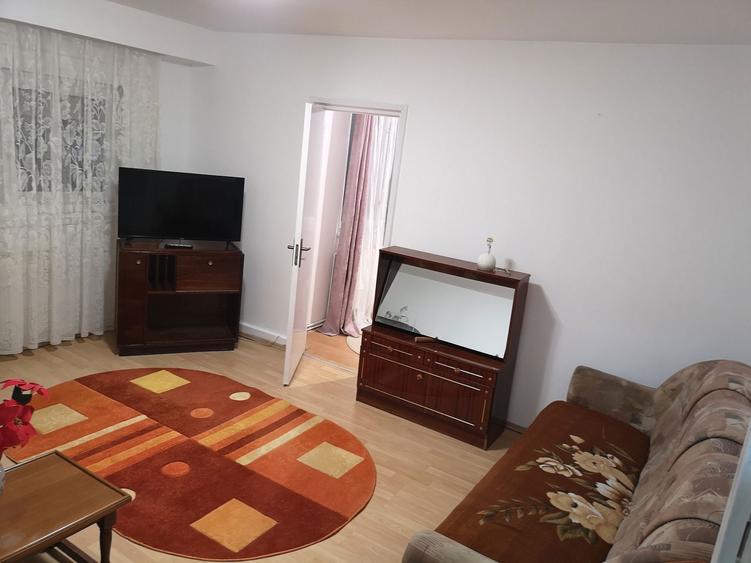 Inchiriez apartament cu 2 camere - 4
