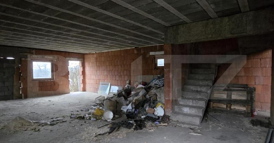 Casa la rosu, 191mp, teren 471mp. Viile satu Mare - 2