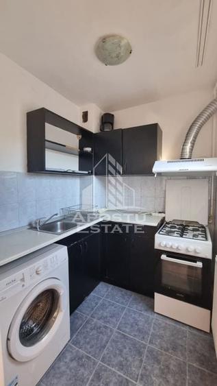 Apartament cu 3 camere, centrala proprie, zona Dacia - 4