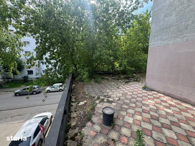Apartament cu 4 camere decomandat în Bistrița Lac
