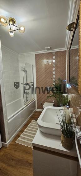 Apartament cu 2 camere decomandat, mobilat în Central