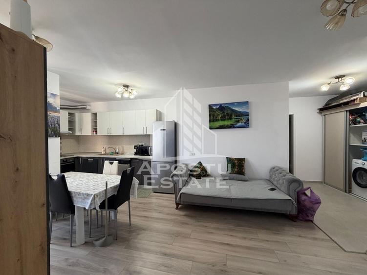 Apartament cu 3 camere semidecomandat în Take Ionescu