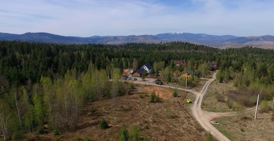 Teren Construcții intravilan de 2145 mp, în Călățele