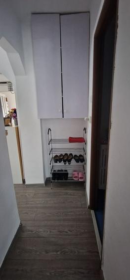 Apartament cu 4 camere decomandat în Inel II