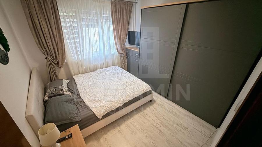 Apartament cu 3 camere decomandat în Lăpuș