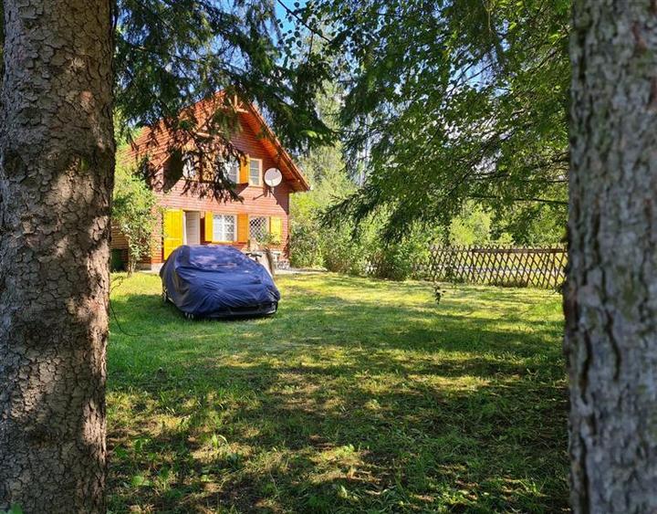 Casă individuală cu 4 camere cu Canalizare în Izvoru Mureșului
