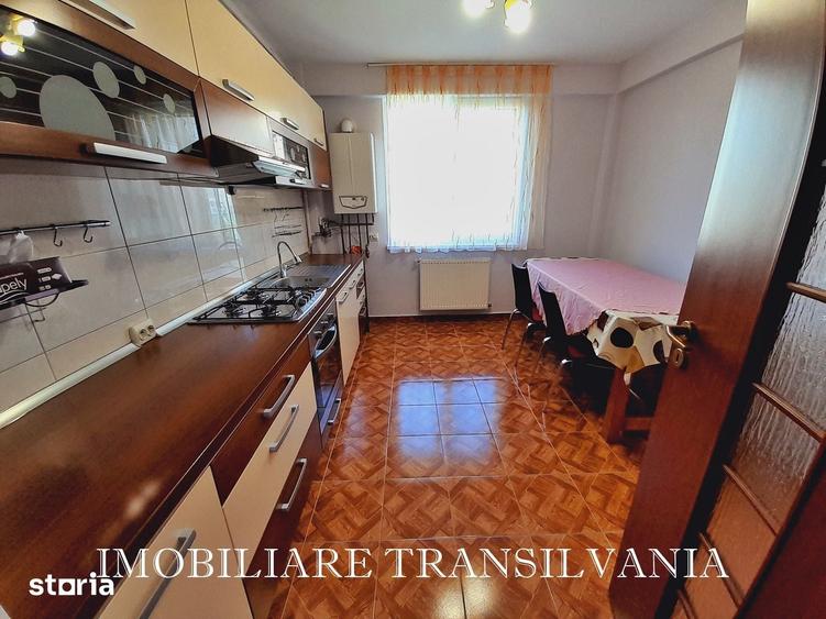 Ap. 2 cam. et.1 - Calea Moldovei, parcare. - 8