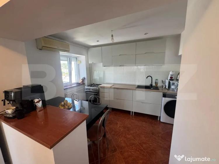 Apartament cu 4 camere decomandat în Zimbru