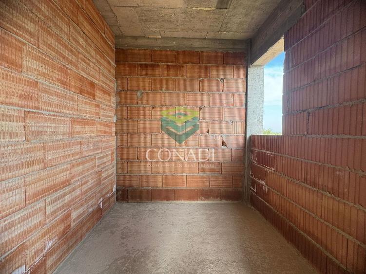 Duplex cu 4 camere cu Canalizare în Tunari