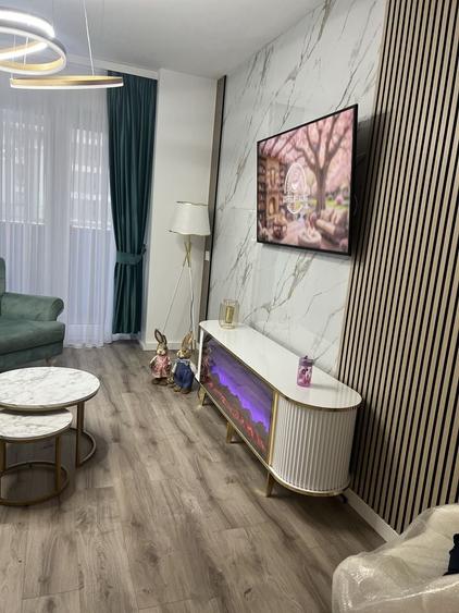 Apartament cu 2 camere decomandat în Exterior Vest