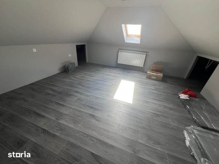 Casă cu 6 camere cu Teren 1000 Mp în Șendreni