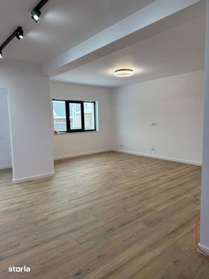 Casă cu 3 camere cu Teren 400 Mp în Hemeiuș