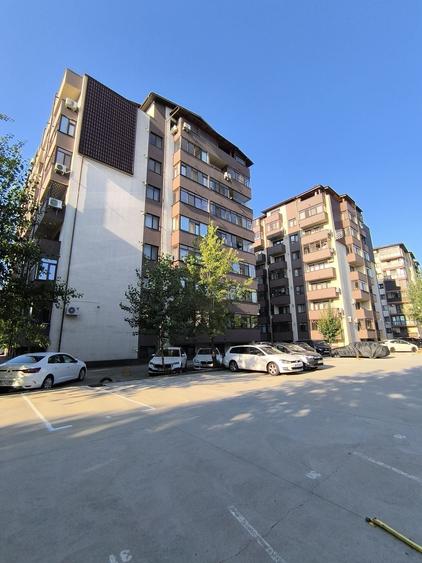 Apartament cu 2 camere decomandat în Roșu