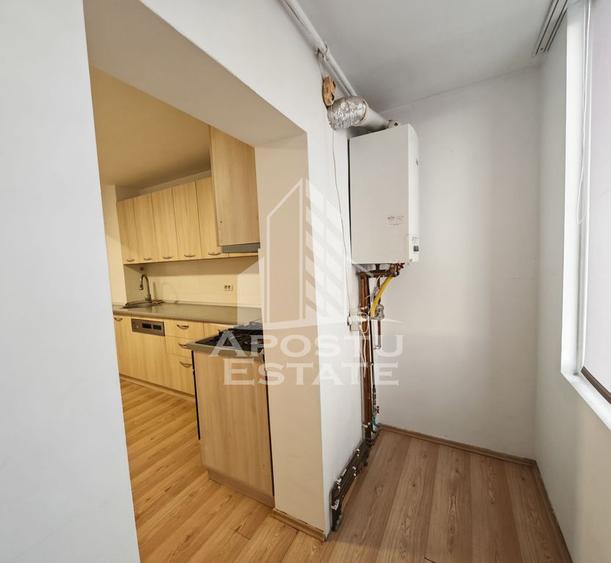 Apartament cu 2 camere decomandat, mobilat în Soarelui