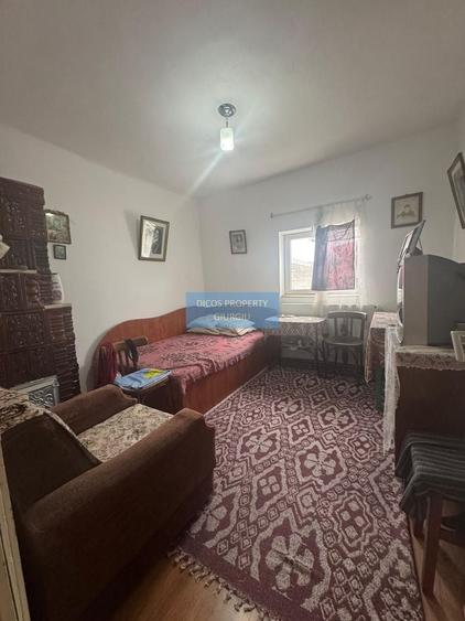 Casă individuală cu 3 camere cu Canalizare în Casa Cărții