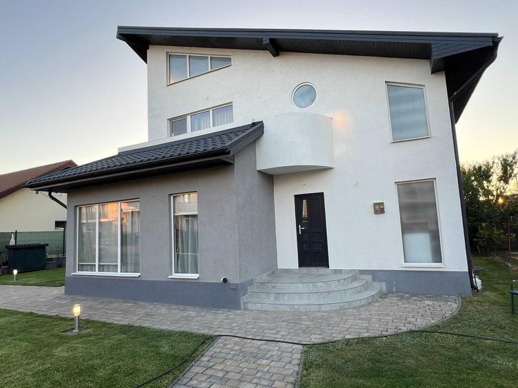 Casă cu 3 camere cu Teren 450 Mp în Sângeorgiu de Mureș