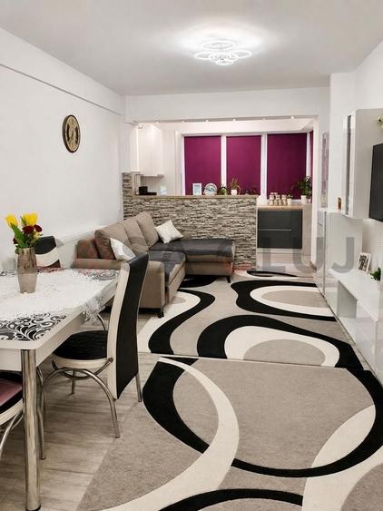 Apartament cu 2 camere semidecomandat, mobilat în Baciu