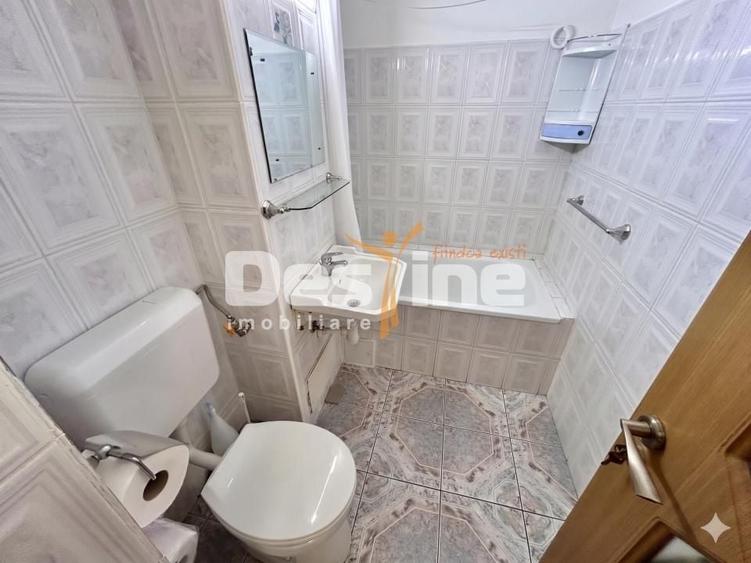 Apartament cu 2 camere semidecomandat, mobilat în Vest