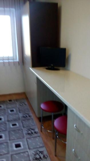 Garsoniera de inchiriat. 20 mp. Zona Soarelui. Disponibila imediat. - 3