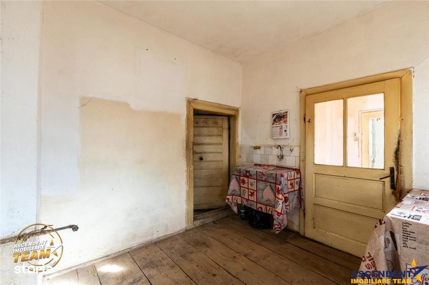 Casa din lemn, teren 384 mp: oportunitate renovare, Simeria, Sfantu - 2