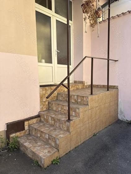 Inchiriez birou zona centrala, la 5 min de mers pe jos pe Republicii si la 2 min de fac de Drept - 1