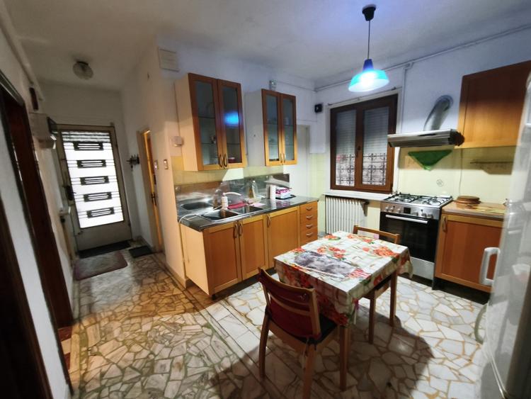 De închiriat: casă spațioasă cu terasă și garaj – Domenii - 9