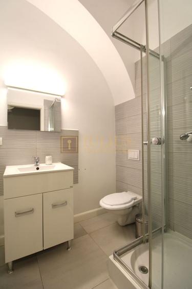 Ultracentral/pietonala, renovat modern; UNIRII - 9