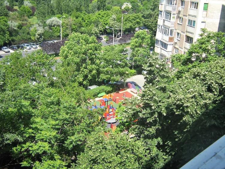 Vanzare garsoniera Titan Metrou - 2