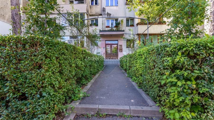 3 camere, totul nou, et 2/4, est, la cheie, comision 0