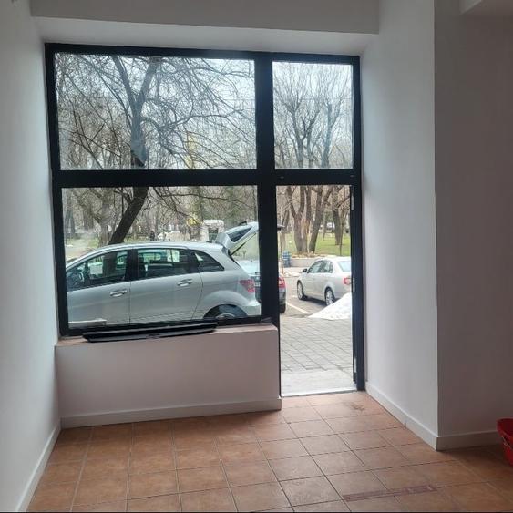 PROPRIETAR,Inchiriez spatiu comercial - 2