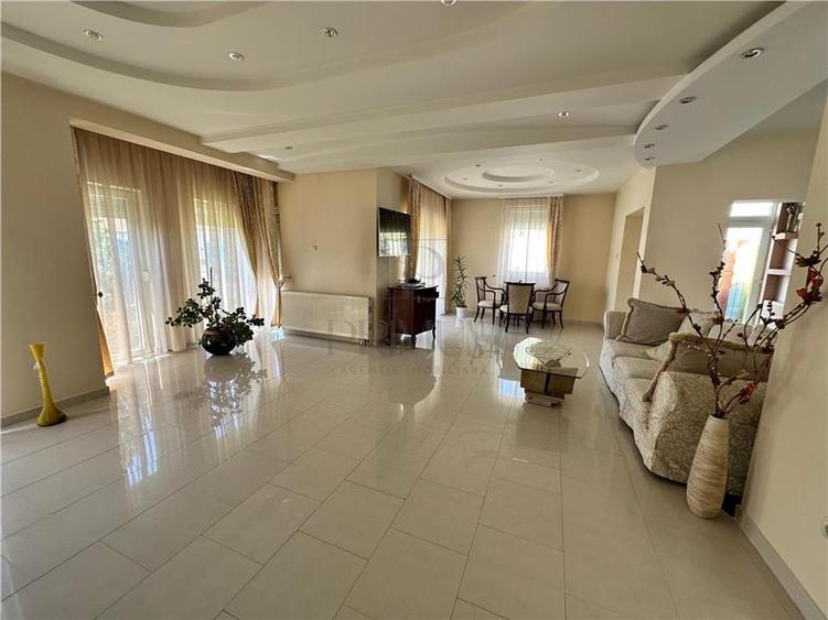 GIROCULUI - CASA INDIVIDUALA - PISCINA  INCALZITA - SAUNA - GARAJ - PANOURI SOLA - 18